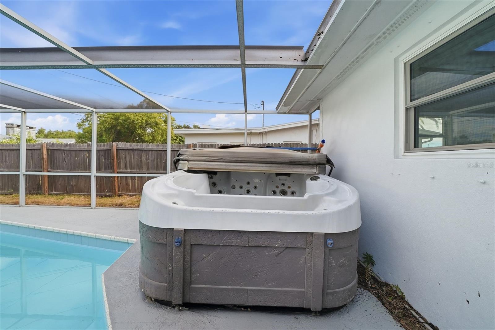 GULF TO BAY ACRES - Residential