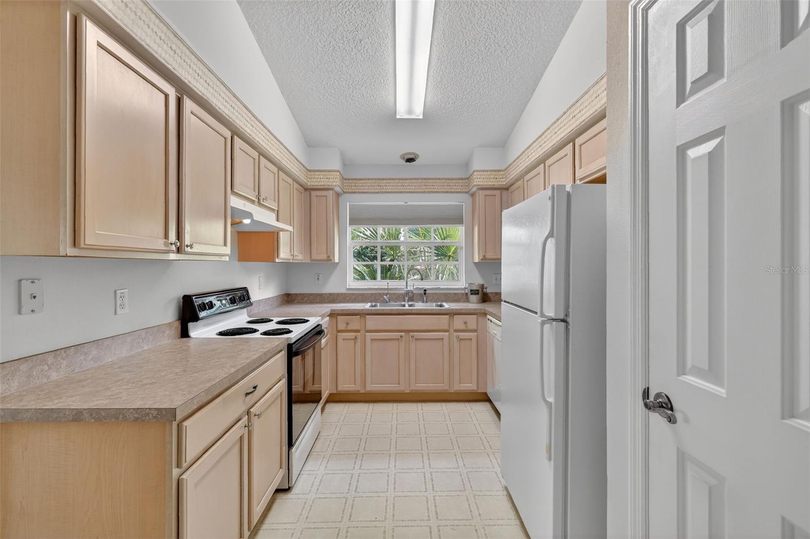 GROVES AT BAYTREE PH 01 - Residential