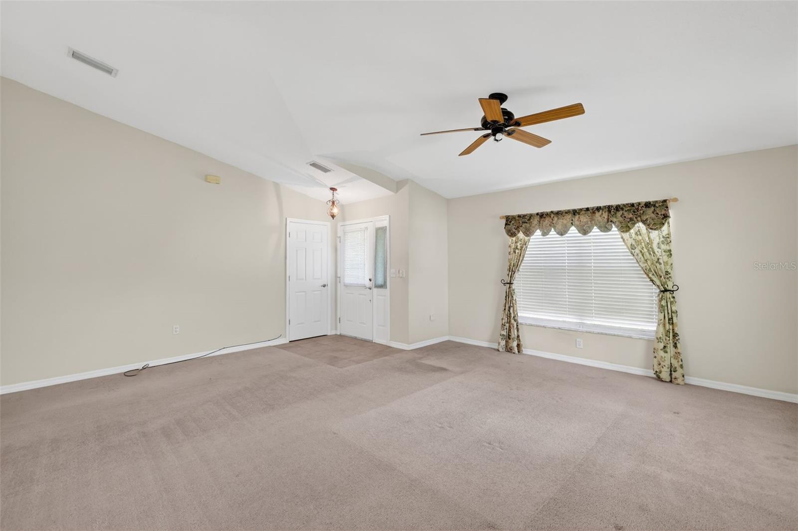 GROVES AT BAYTREE PH 01 - Residential