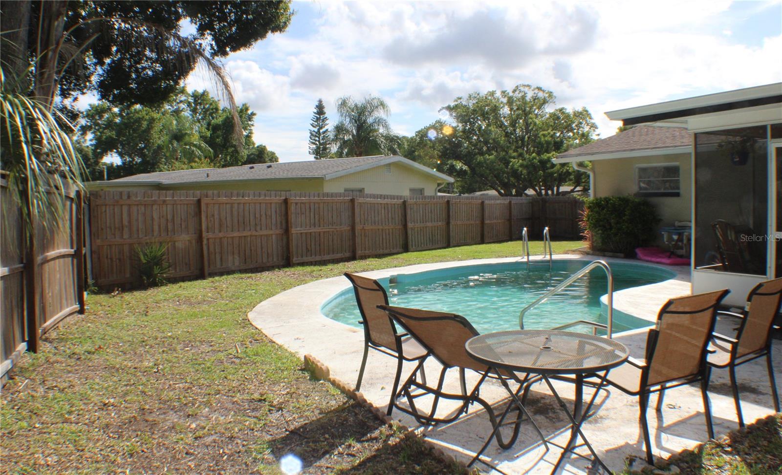 CHESTERFIELD HEIGHTS - Residential Lease