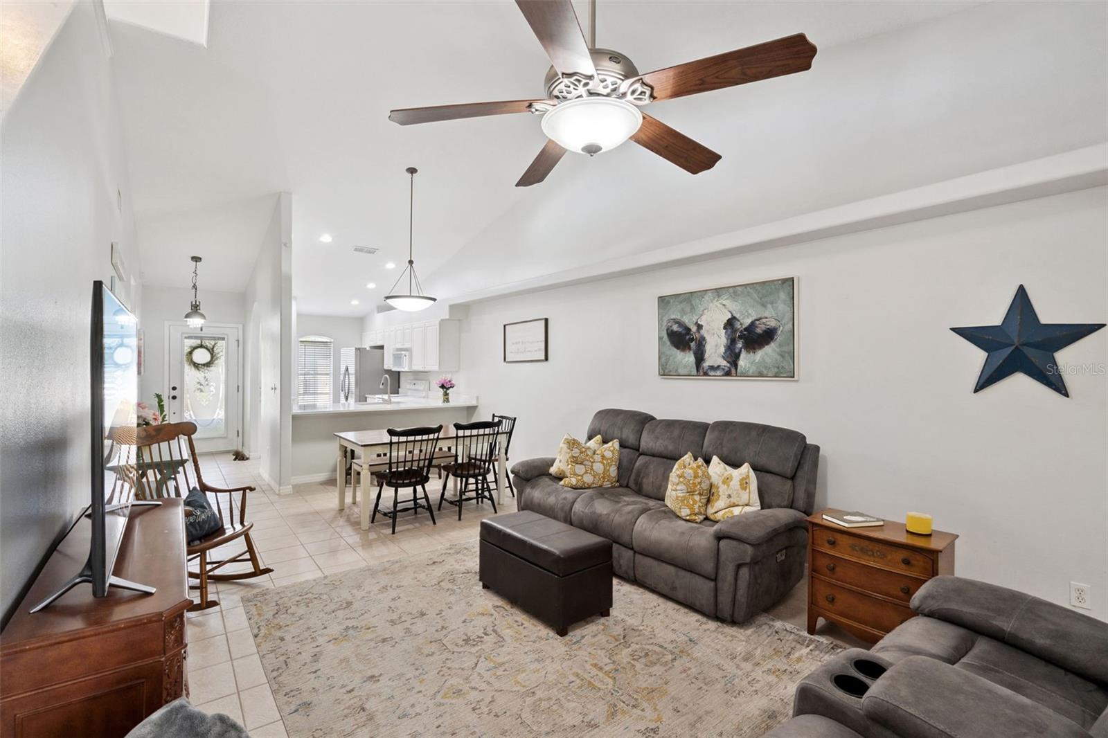 COURTYARD VILLAS - Residential