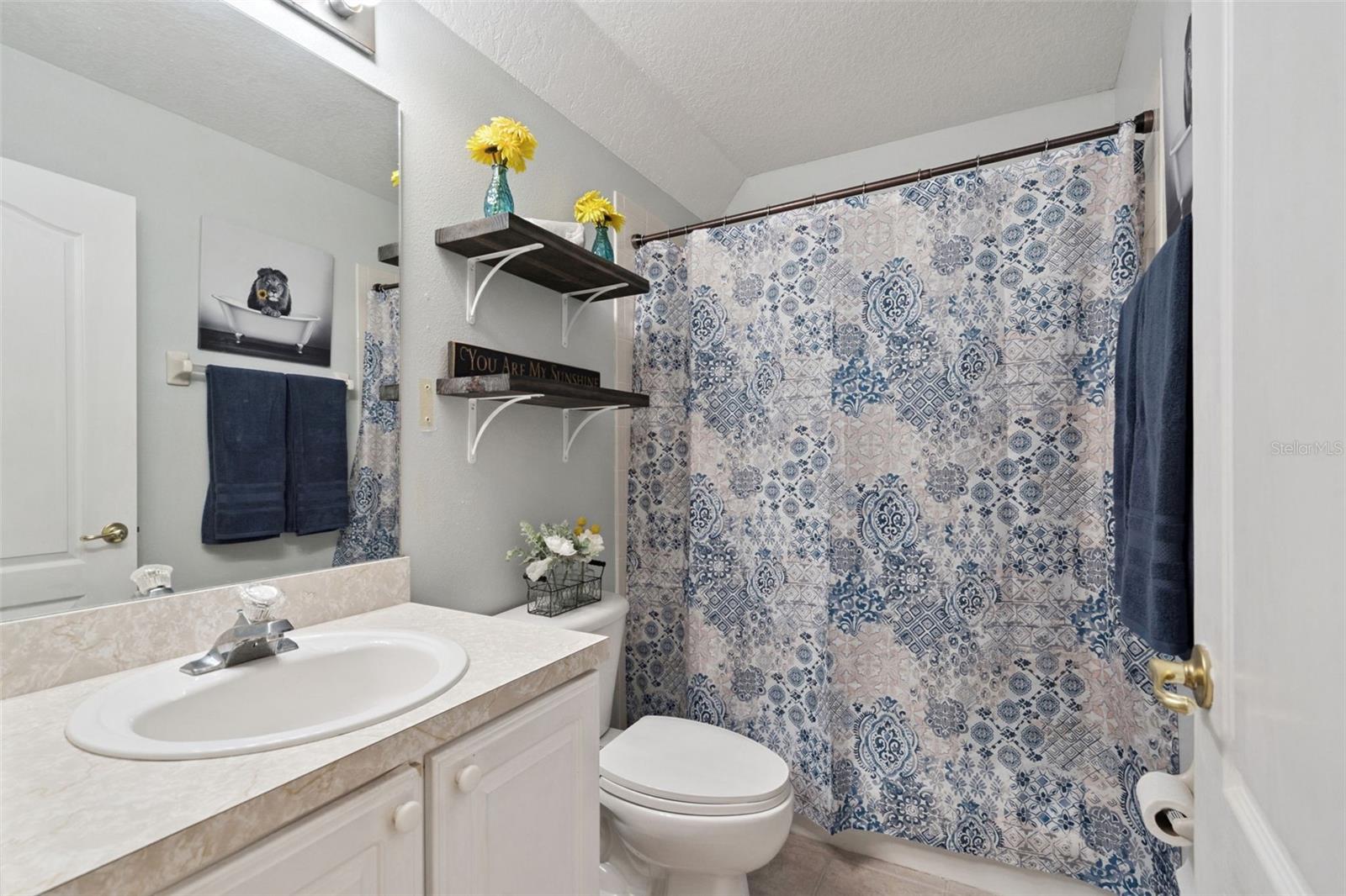 COURTYARD VILLAS - Residential