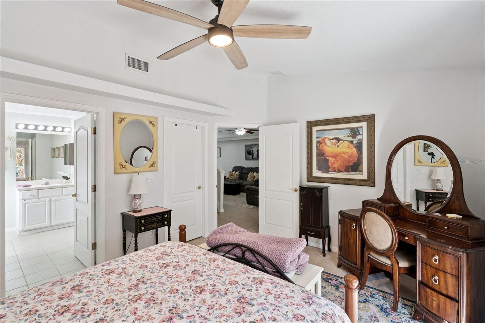 COURTYARD VILLAS - Residential