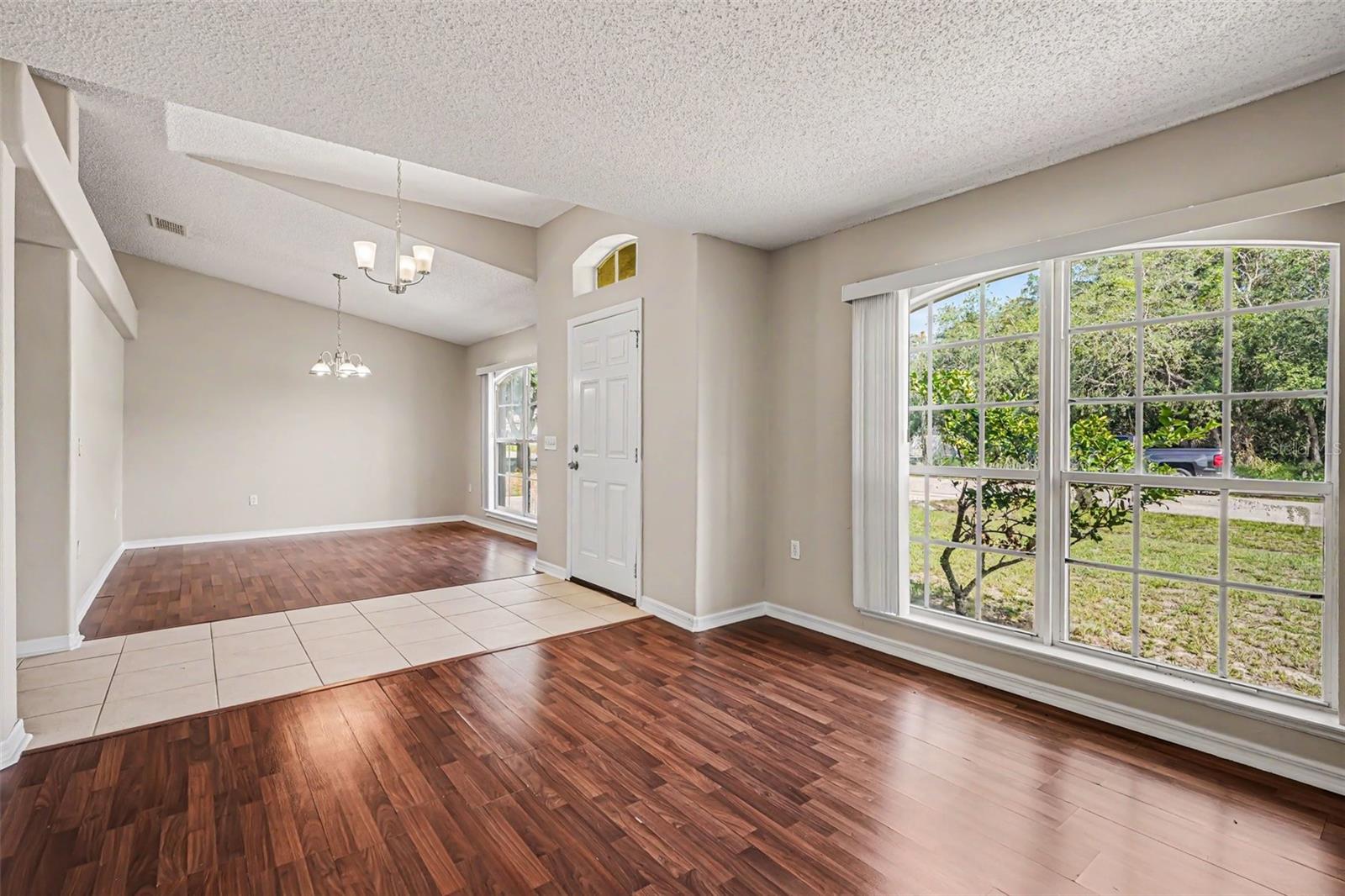 300 KINGFISH DRIVE