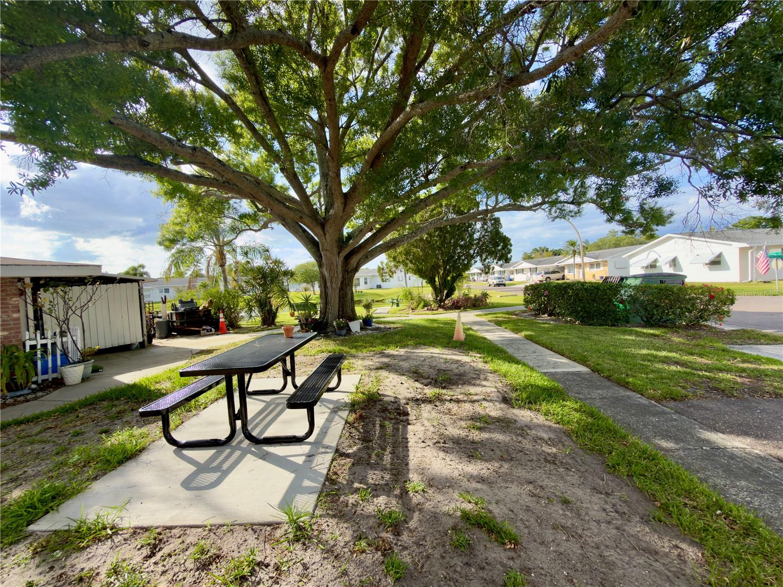 SPRINGWOOD VILLAS - Residential