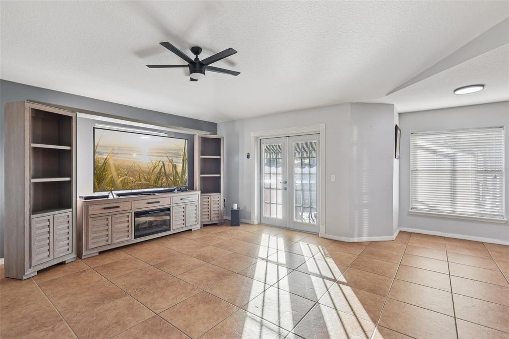 Photo of 402 Ohio Way, Kissimmee, FL 34759 (MLS # S5141942)