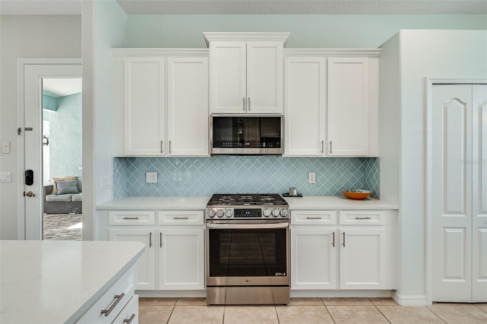 MAGNOLIA PARK AT BAYSIDE LAKES - Residential