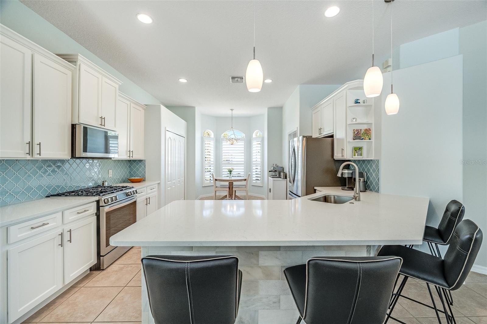 MAGNOLIA PARK AT BAYSIDE LAKES - Residential