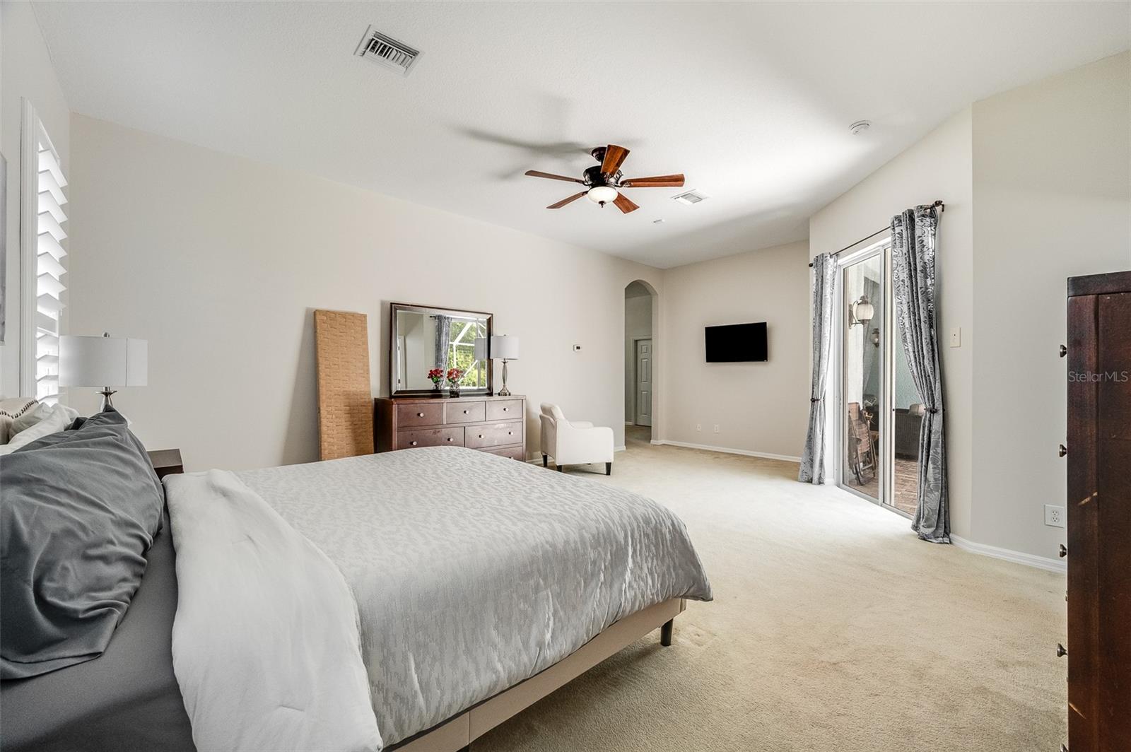 MAGNOLIA PARK AT BAYSIDE LAKES - Residential
