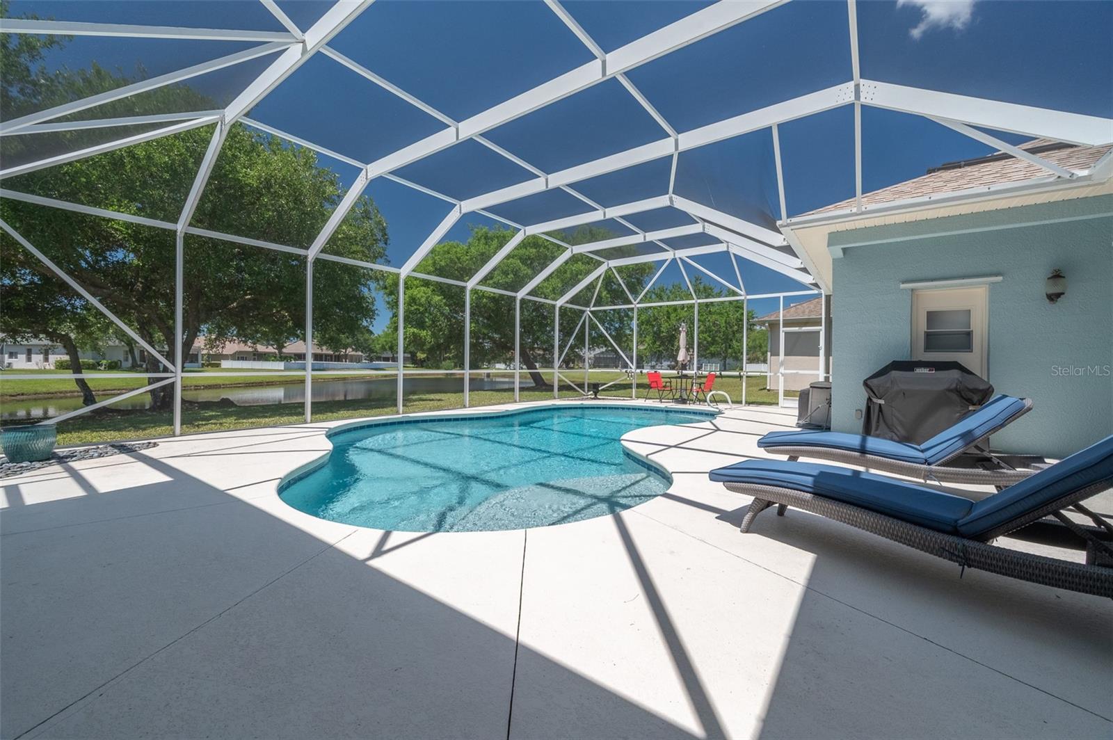 MAGNOLIA PARK AT BAYSIDE LAKES - Residential