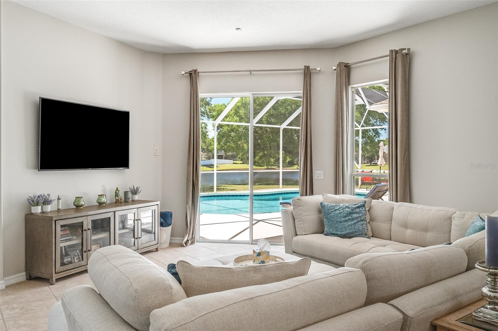 MAGNOLIA PARK AT BAYSIDE LAKES - Residential