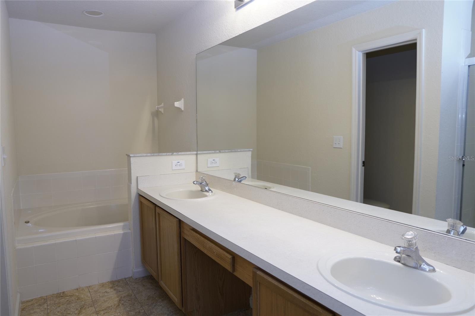 TOWNHOMES OF FLORA RIDGE - Residential