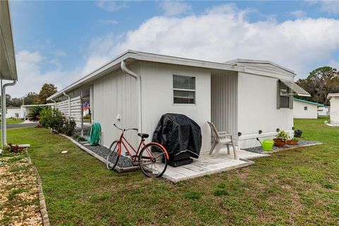 A home in TAVARES