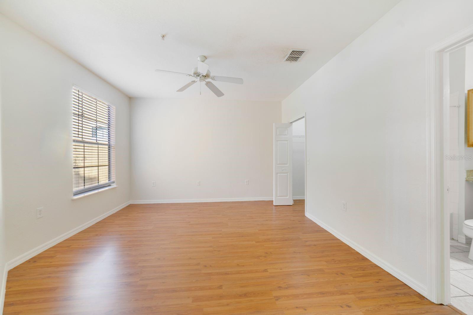 SERENATA CONDO - Residential