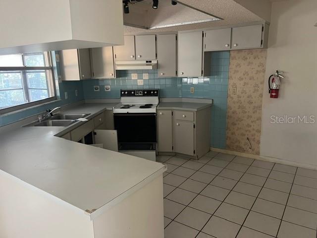DELTONA LAKES UNIT 32 - Residential