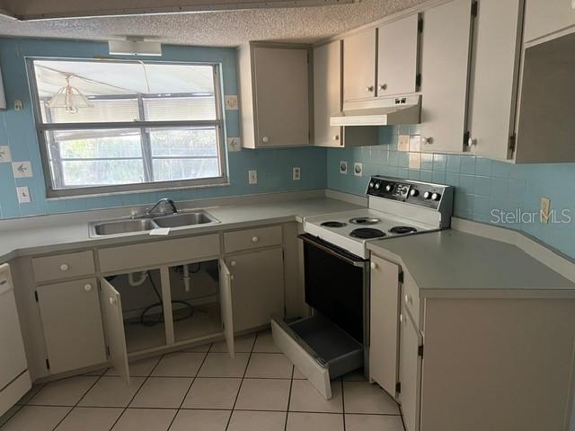 DELTONA LAKES UNIT 32 - Residential