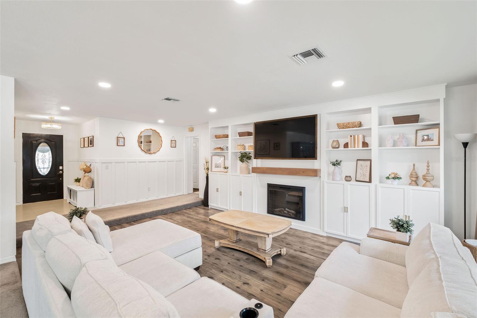 4389 CAROLWOOD STREET