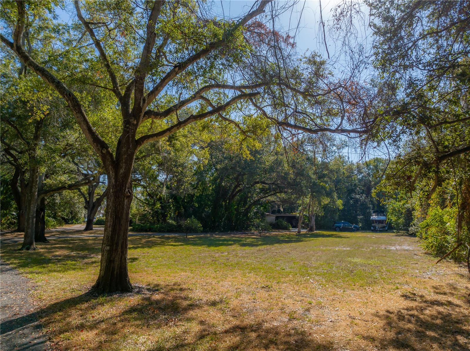 SHELL POINT - Residential
