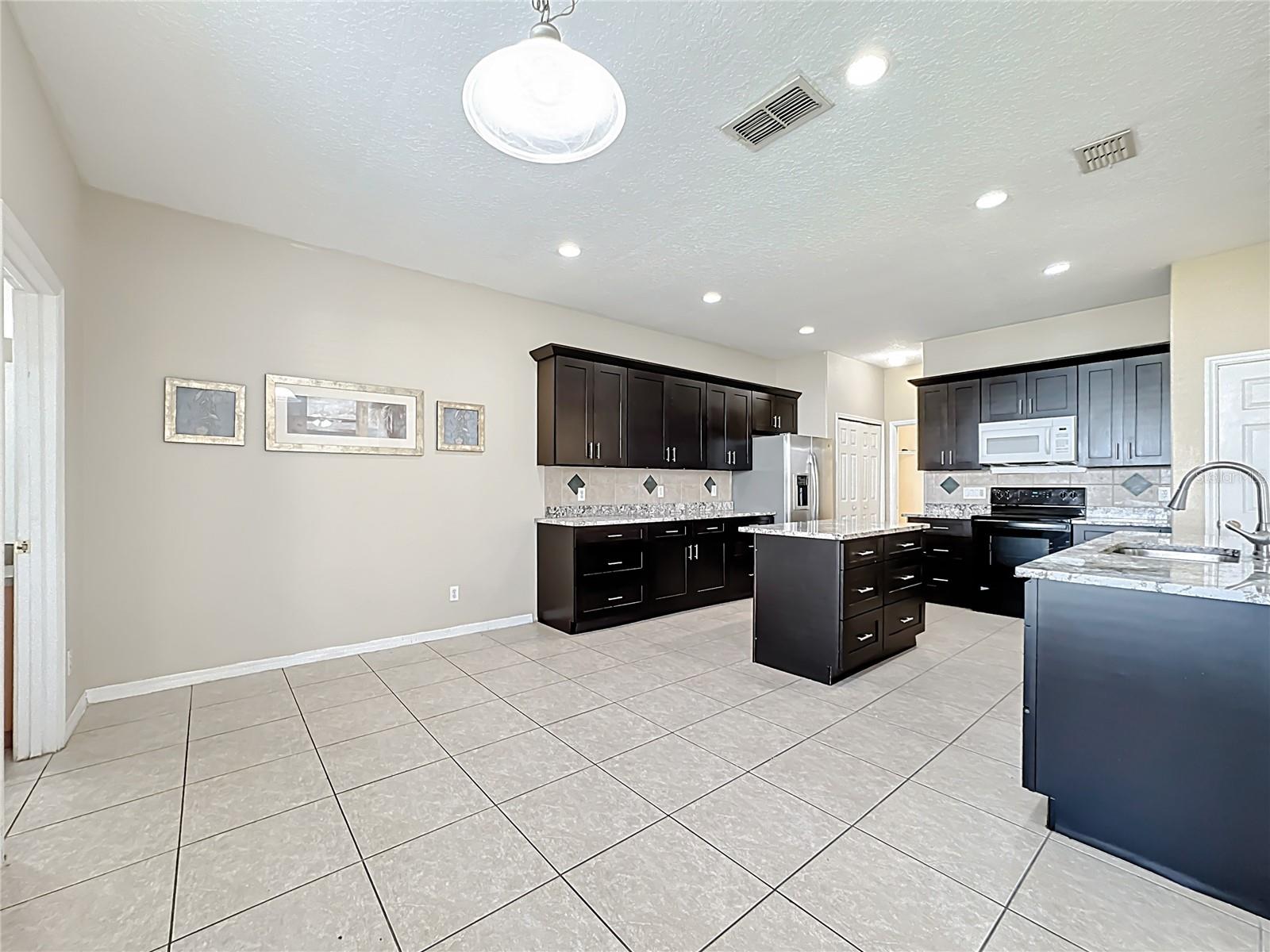 TIVOLI WOODS VILLAGE C 51 84 - Residential Lease