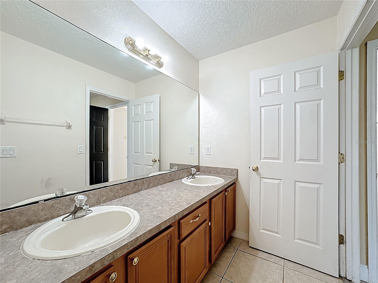 TIVOLI WOODS VILLAGE C 51 84 - Residential Lease