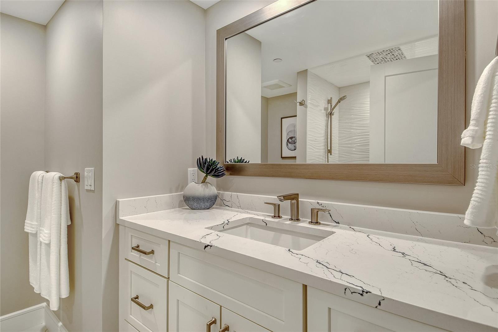 SUNSET BEACH - Residential