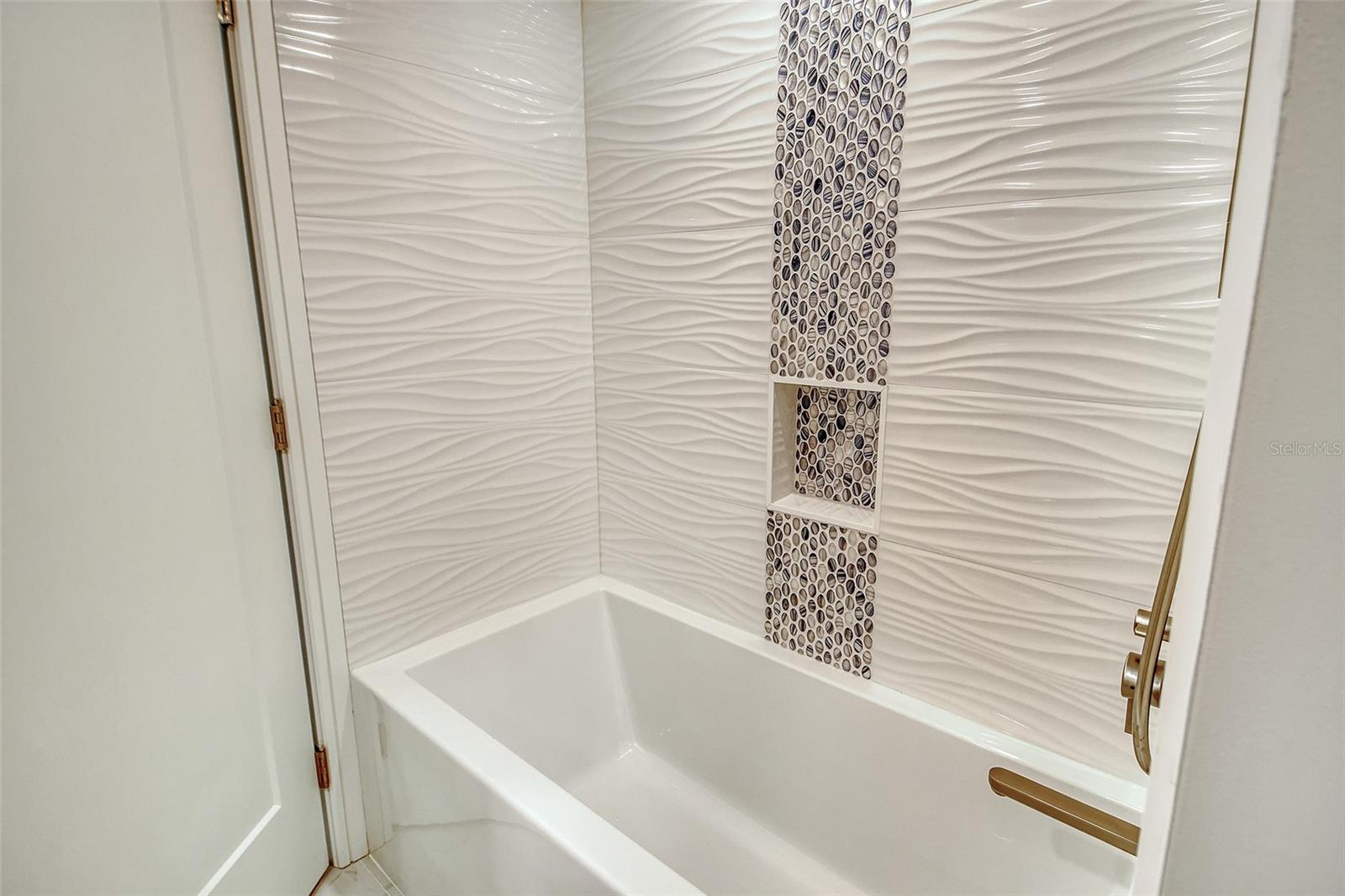 SUNSET BEACH - Residential