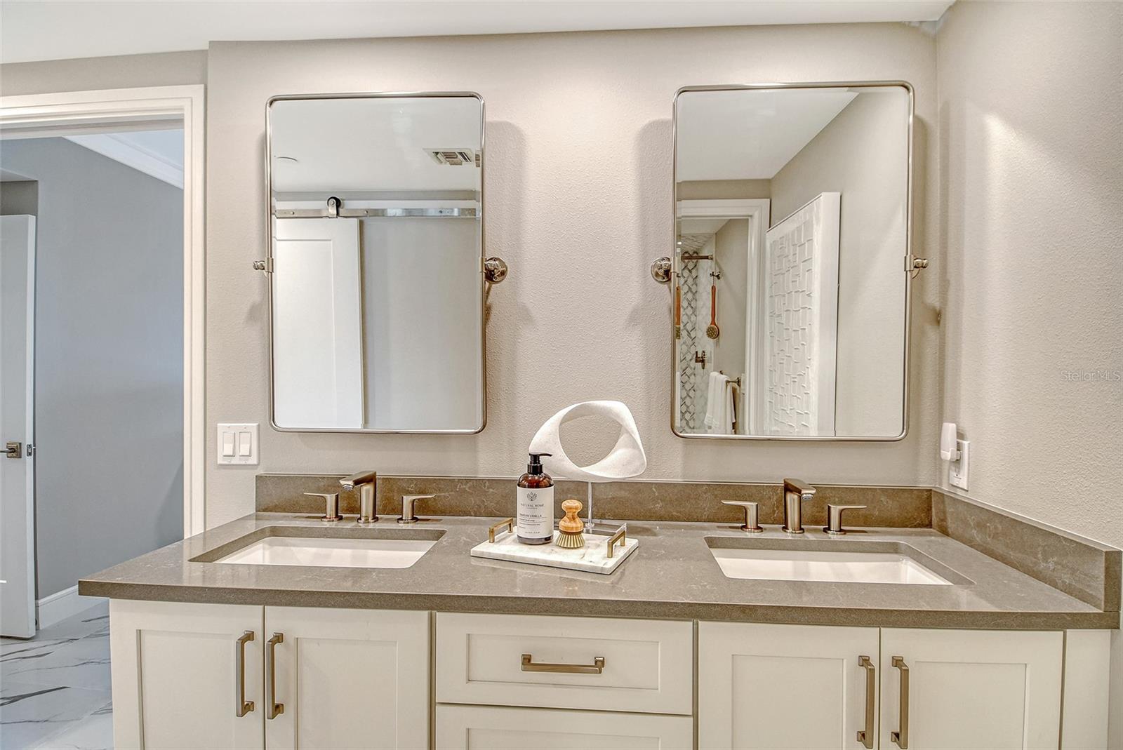 SUNSET BEACH - Residential