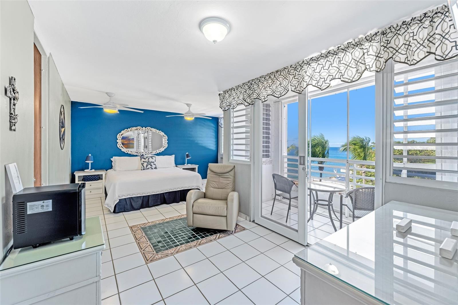 COSTA CORCEGA CONDOMINIUM - Residential