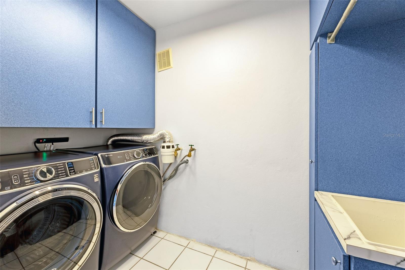 COSTA CORCEGA CONDOMINIUM - Residential