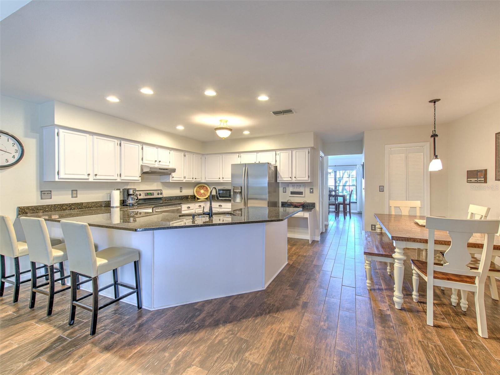 BLOOMINGDALE SEC L UNIT - Residential Lease