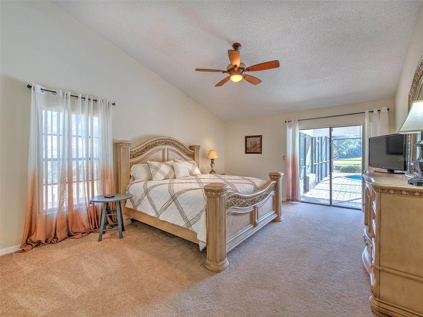 BLOOMINGDALE SEC L UNIT - Residential Lease