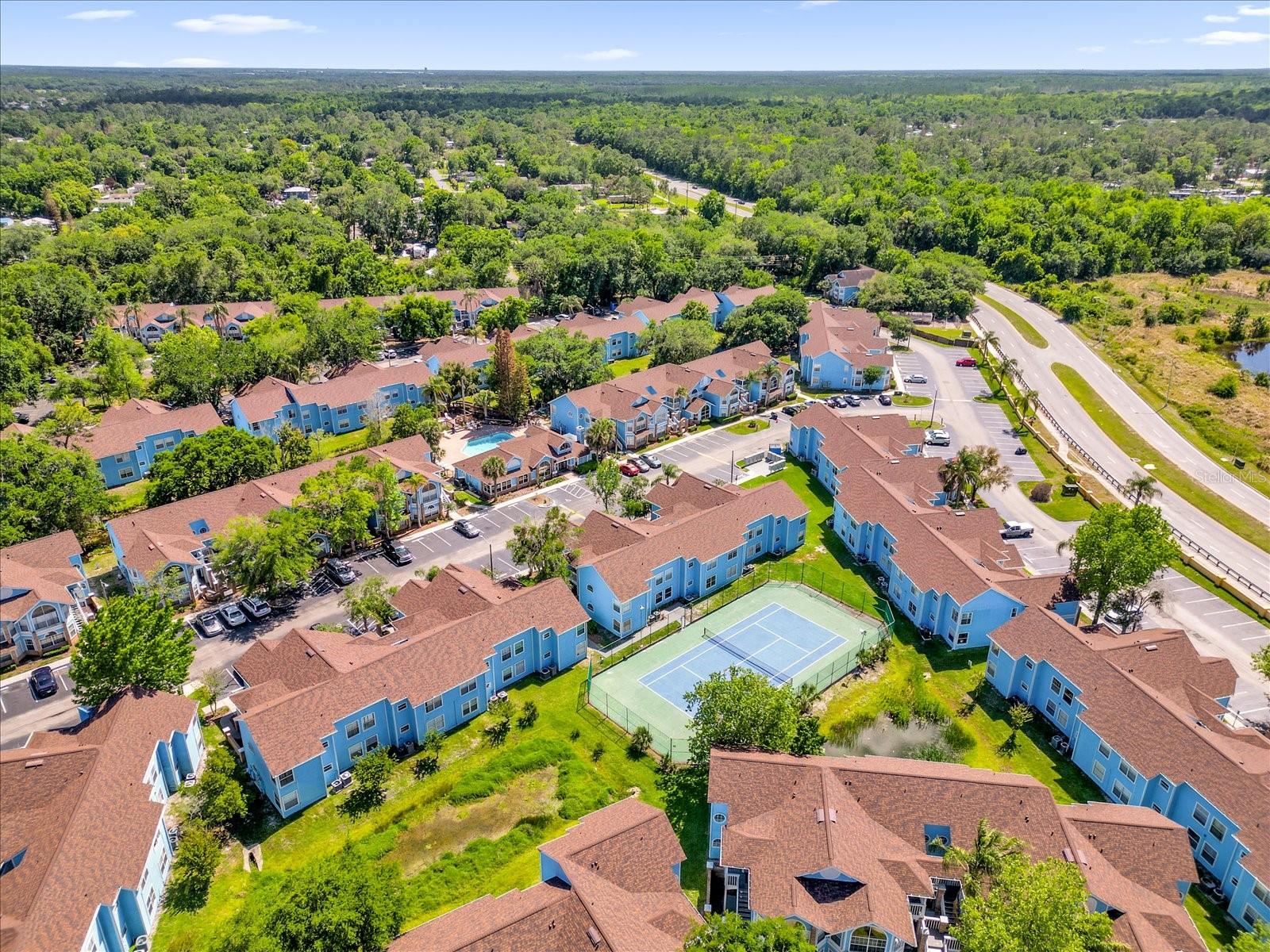 VILLAS AT SOMERSET THE - Residential