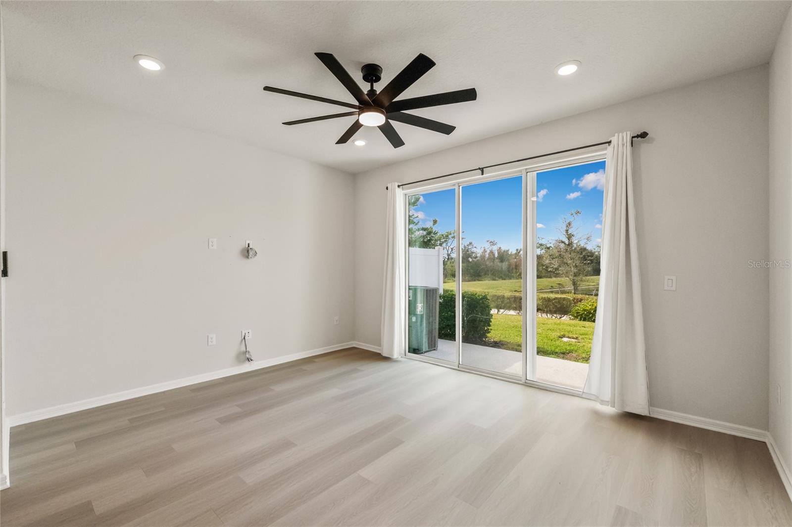 CHAPEL XING PRCL 5 - Residential Lease