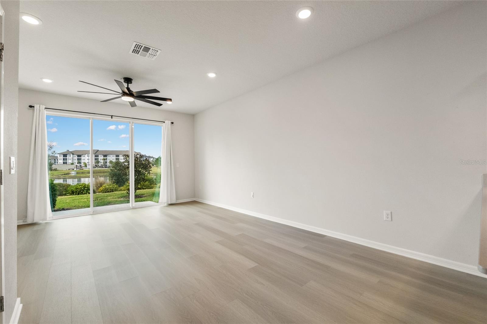 CHAPEL XING PRCL 5 - Residential Lease