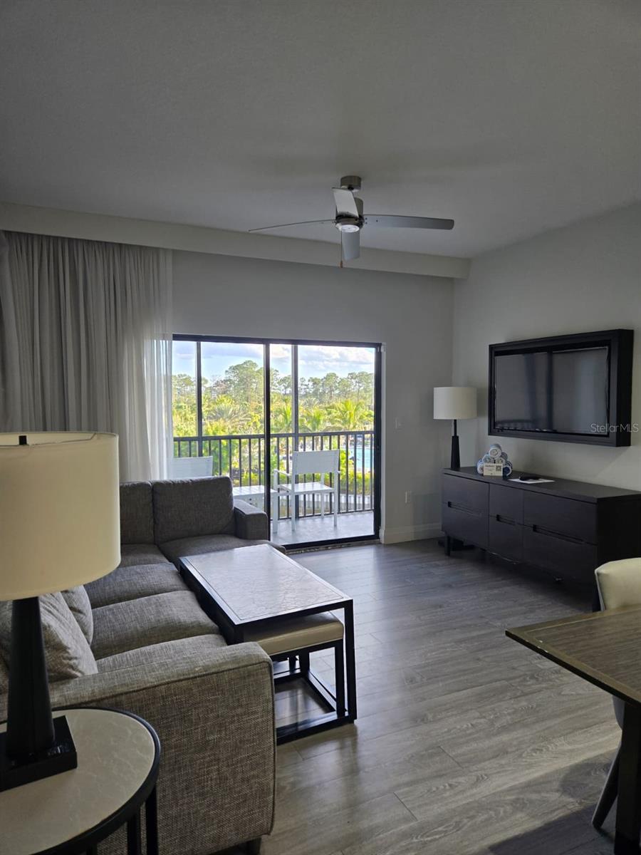 GROVE RESIDENCE & SPA HOTEL CONDO 3 - Residential