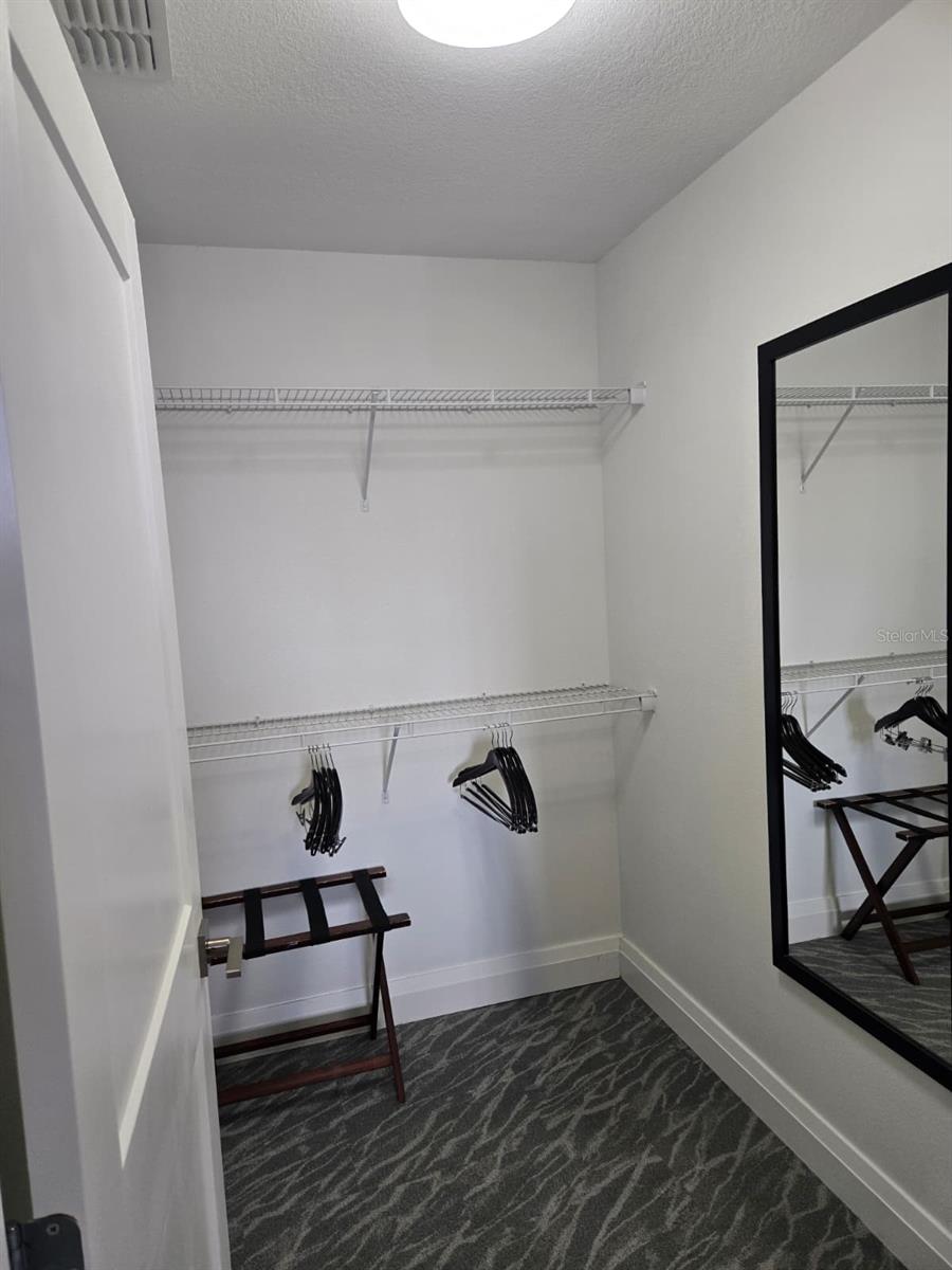 GROVE RESIDENCE & SPA HOTEL CONDO 3 - Residential