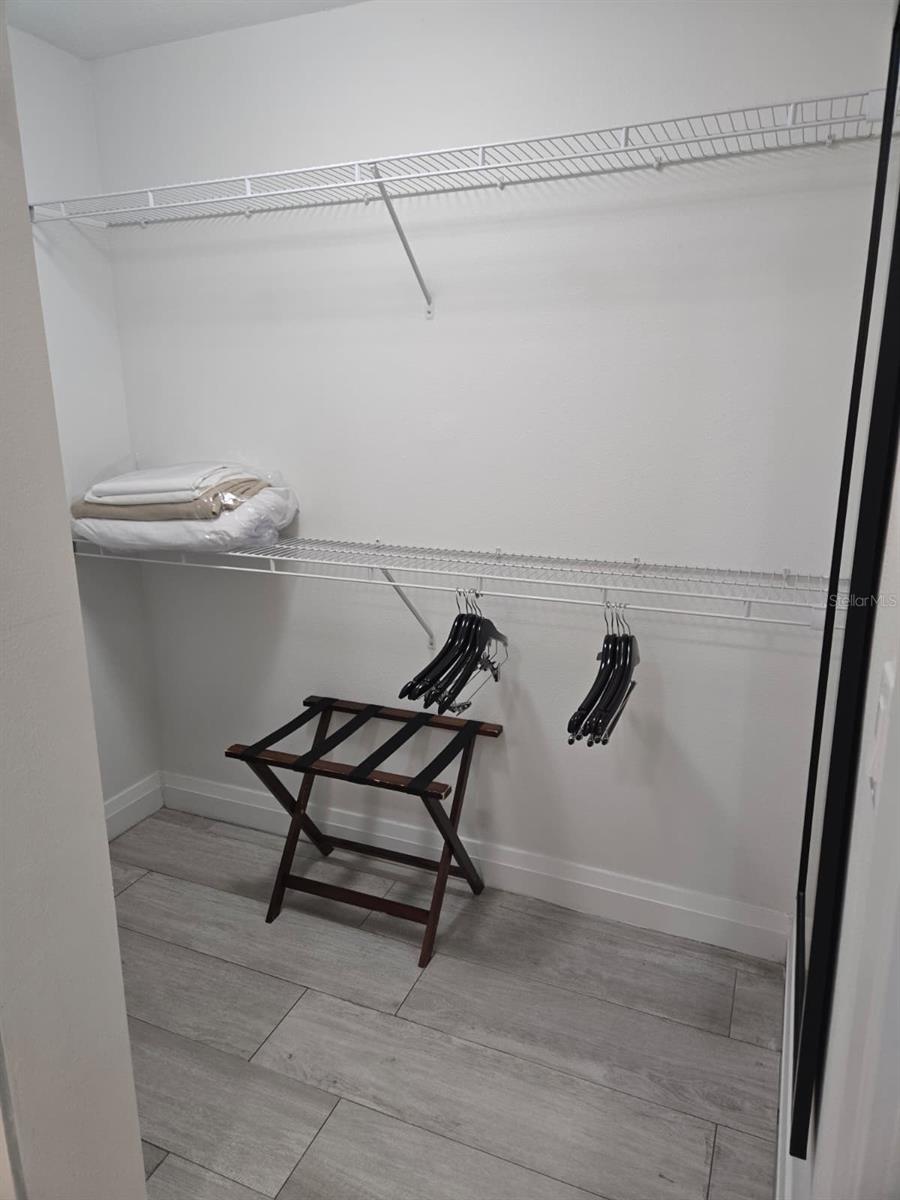 GROVE RESIDENCE & SPA HOTEL CONDO 3 - Residential