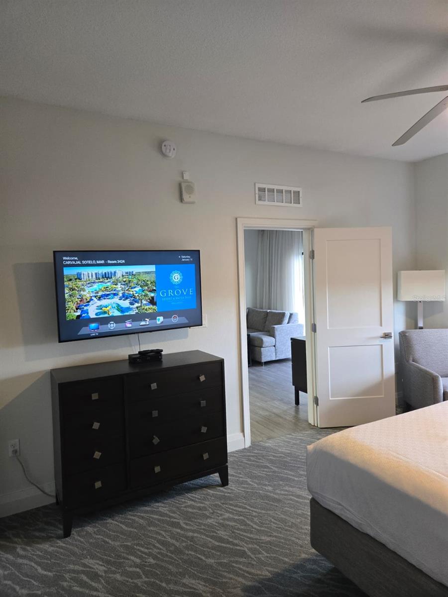 GROVE RESIDENCE & SPA HOTEL CONDO 3 - Residential