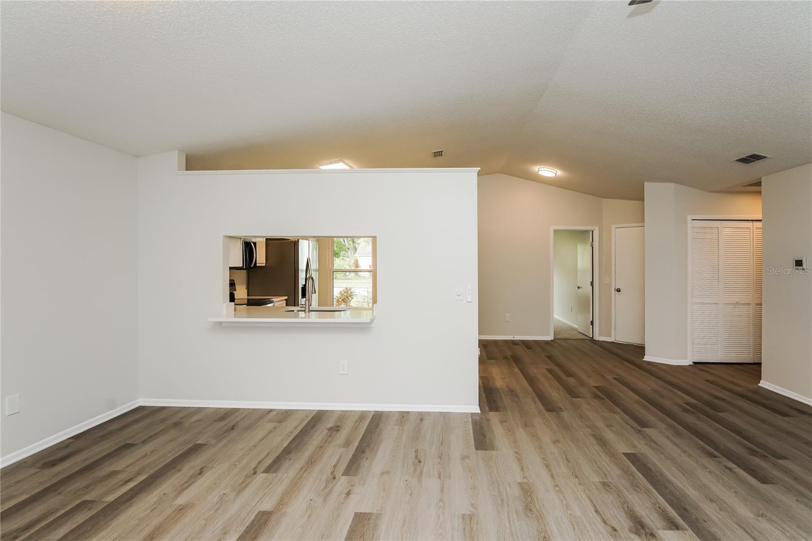 1626 WOODACRES COURT