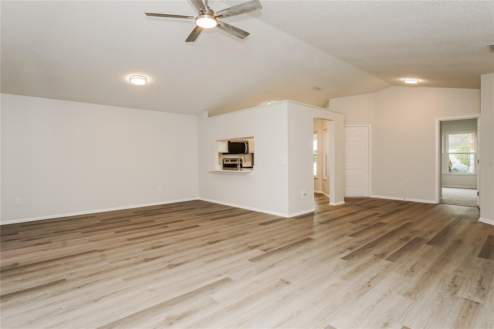 1626 WOODACRES COURT