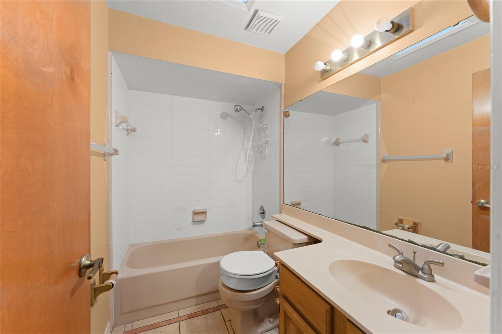 ARBOR CLUB - Residential