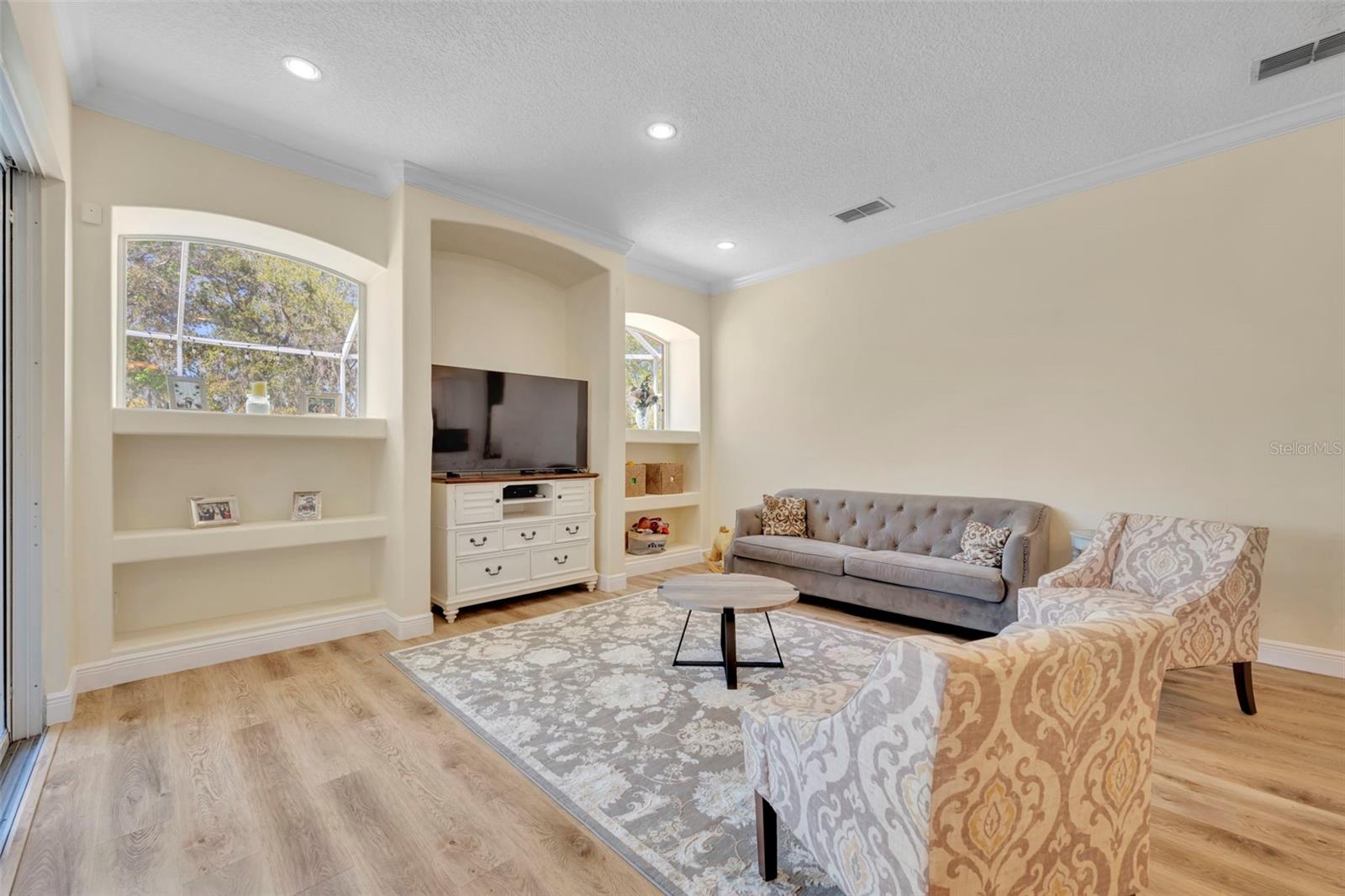 MAGNOLIA PLANTATION - Residential