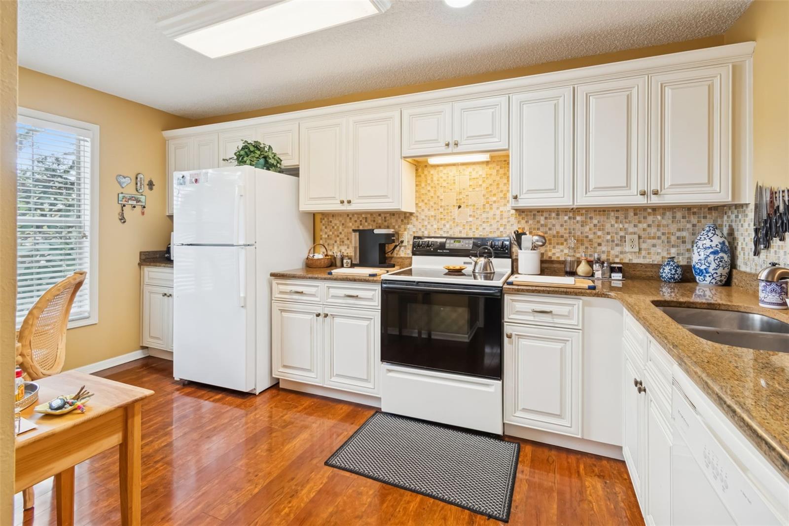 MAGDELENE COURT A CONDO - Residential