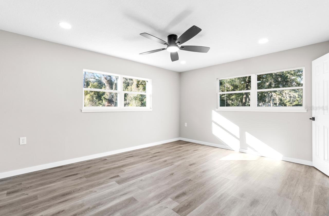 CRYSTAL PARK - Residential