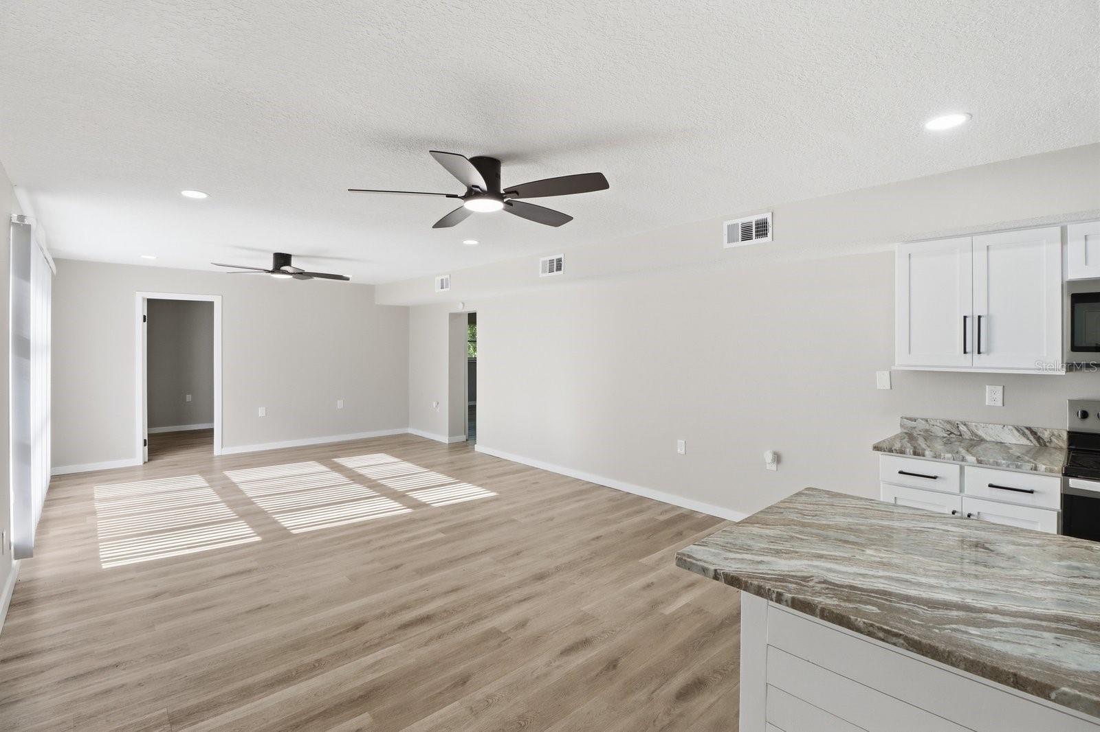 CRYSTAL PARK - Residential