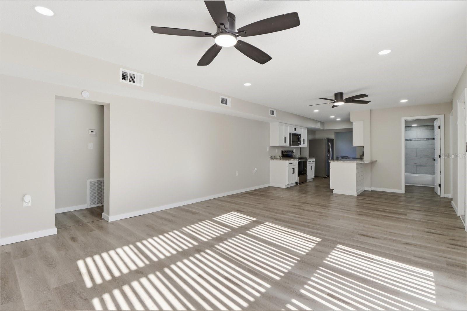 CRYSTAL PARK - Residential