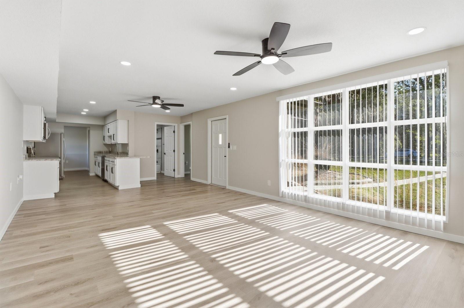 CRYSTAL PARK - Residential