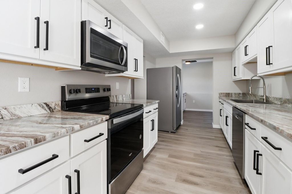 Photo of 1304 NE 5th Avenue, Crystal River, FL 34428 (MLS # P4938030)