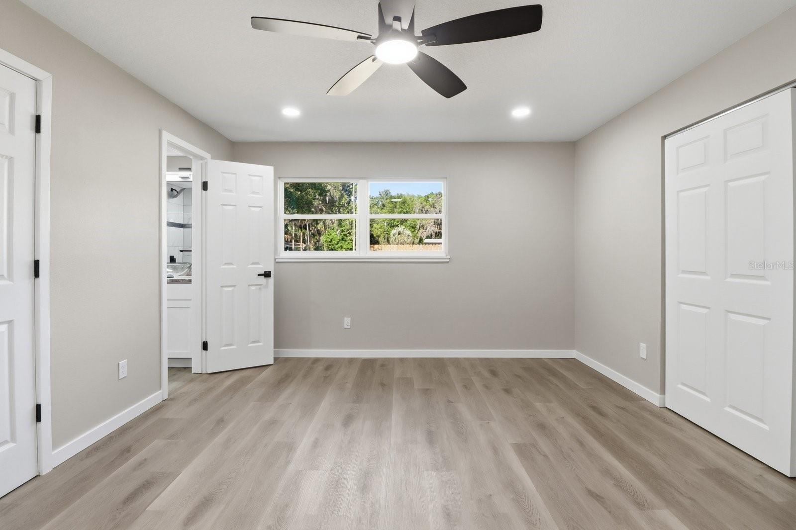 CRYSTAL PARK - Residential