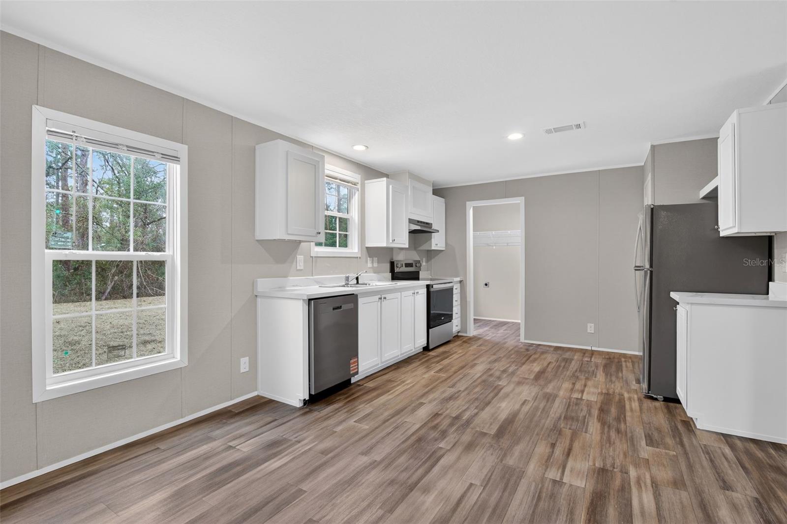 LIV ACRES UNREC SUB - Residential